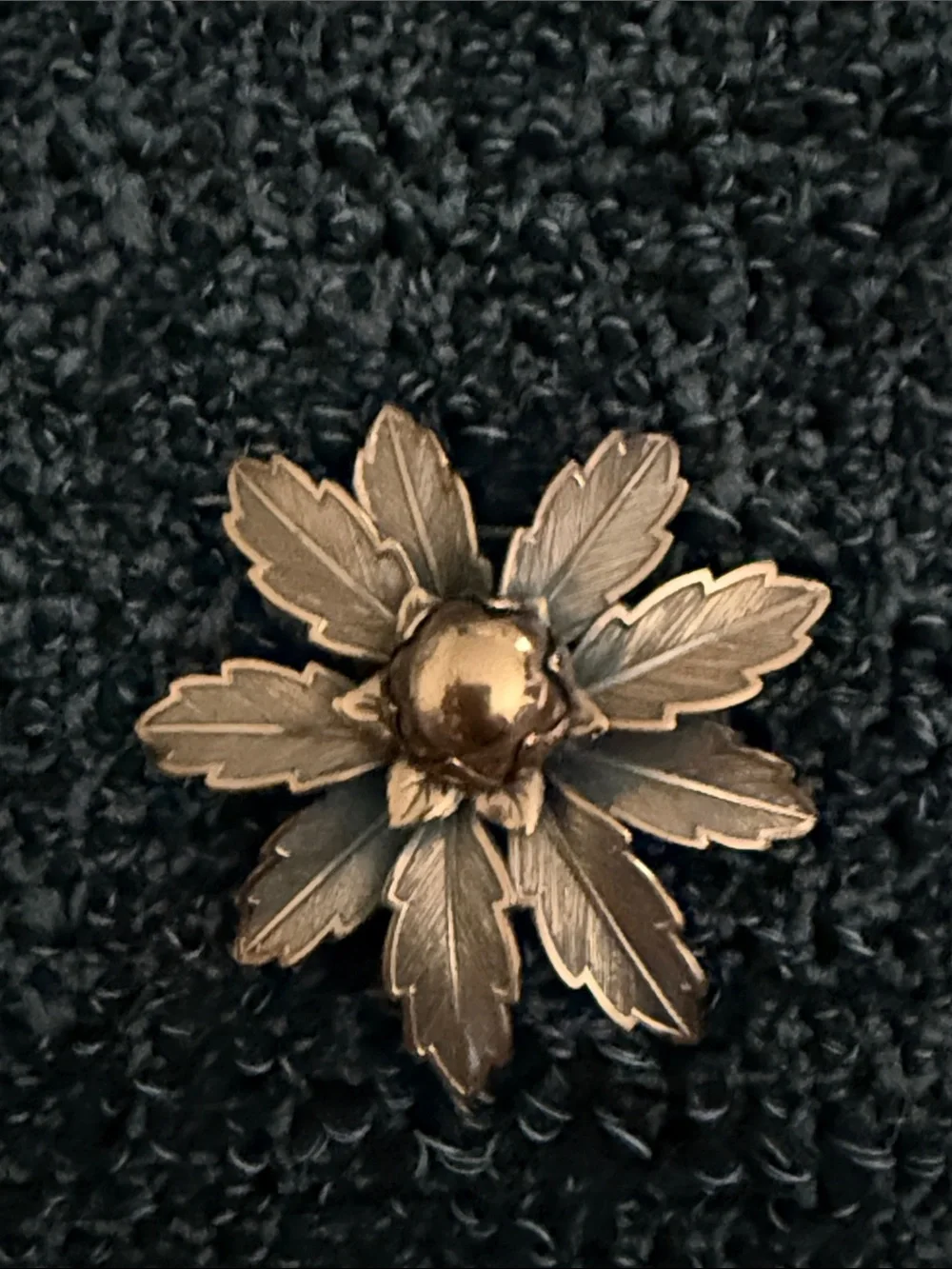 Fashion Jewelry Gold-Tone Floral Leaf Brooch